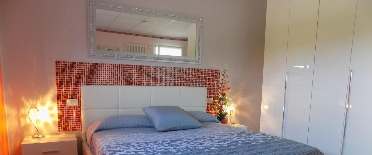 Hotel Residence Sole Fontanafredda Екстер'єр фото