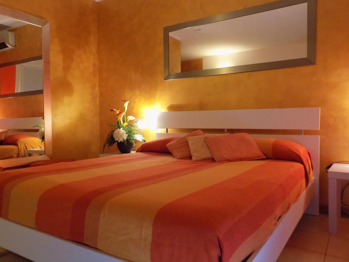 Hotel Residence Sole Fontanafredda Екстер'єр фото